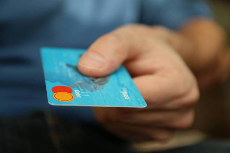 Open a bank account in UAE: requirements, residency, and key considerations